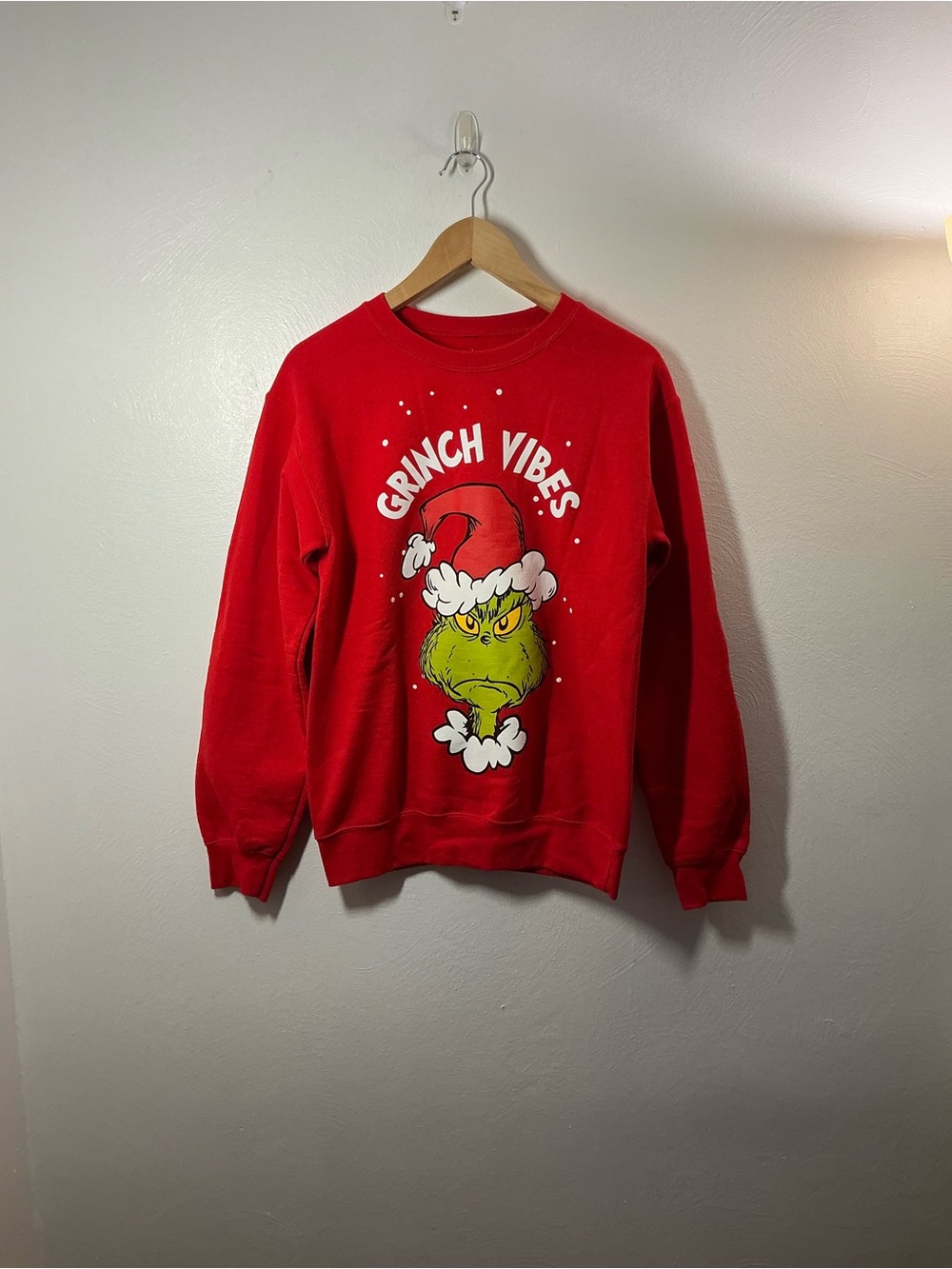 The Grinch “Grinch Vibes” Graphic Crewneck Sweatshirt Size Small